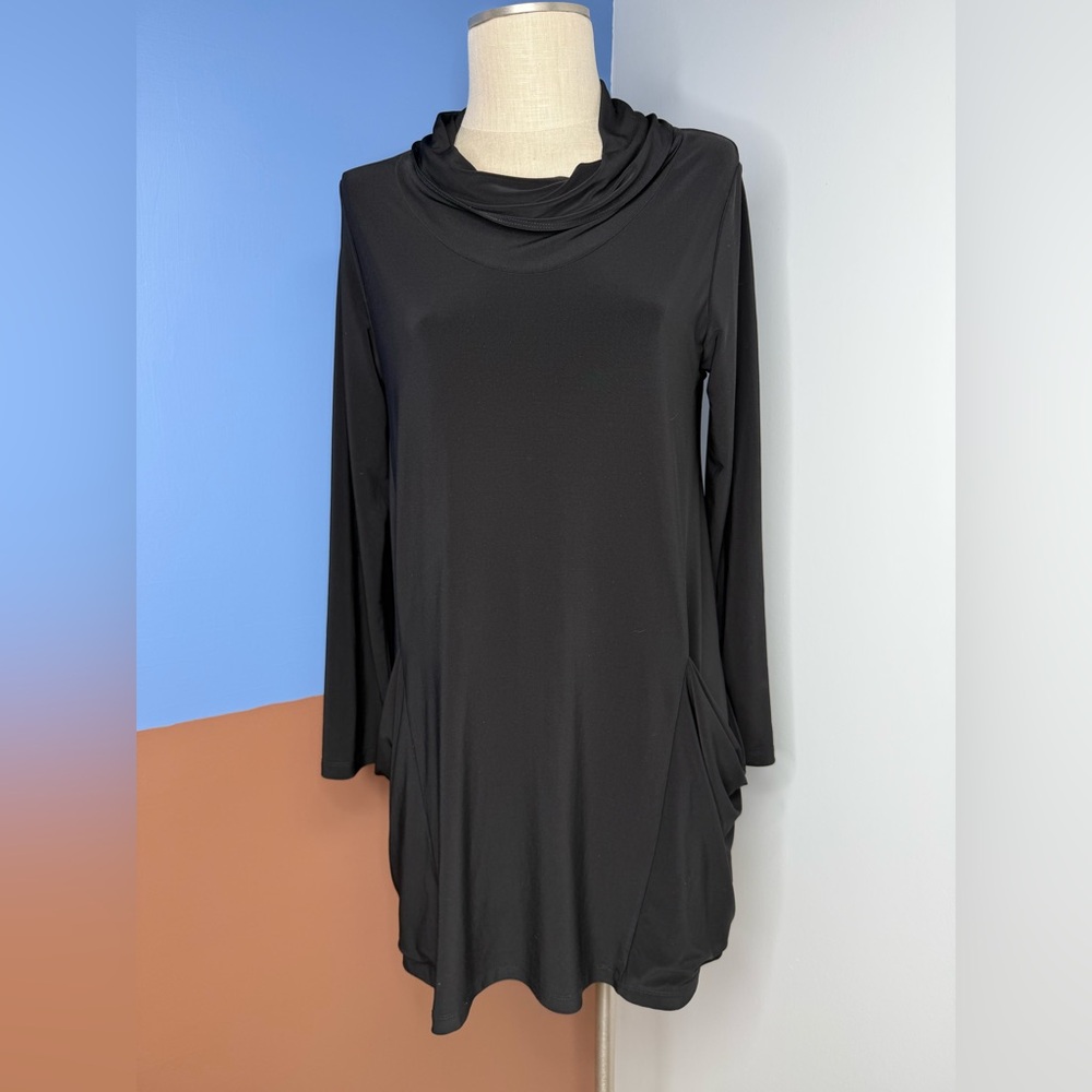 Sun Kim Black Cowl Neck Tunic with Pockets Size Medium‎